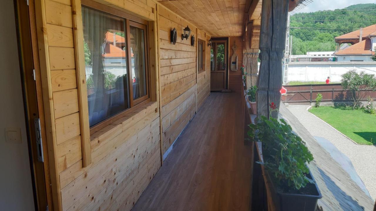Pensiunea Casa Buga Viseu de Sus Bagian luar foto